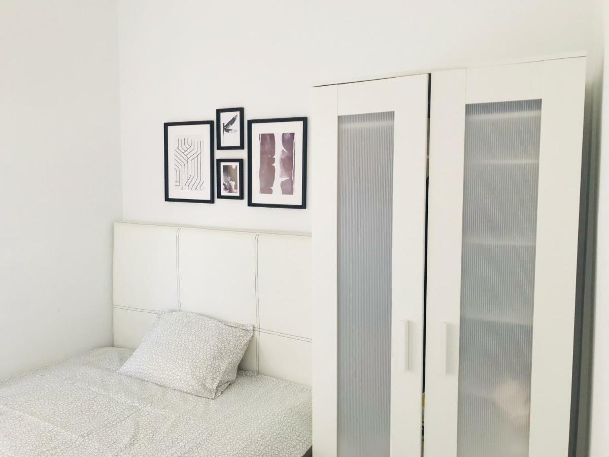 White Apartment Alicante Eksteriør billede